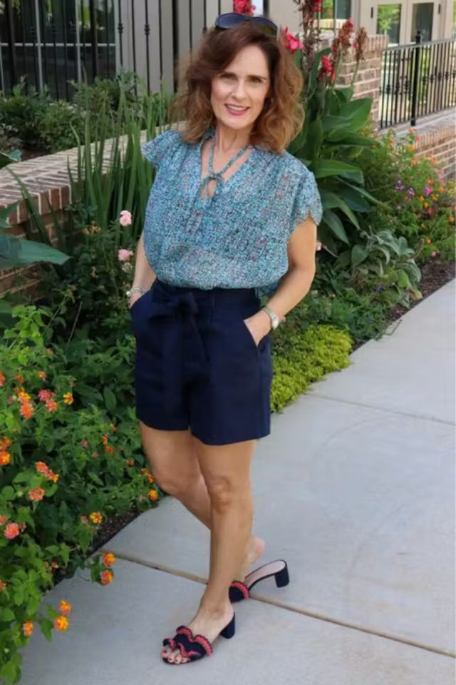 <h2>CUSTOMERS LOVE SAVANNAH BOUTIQUE</h2>