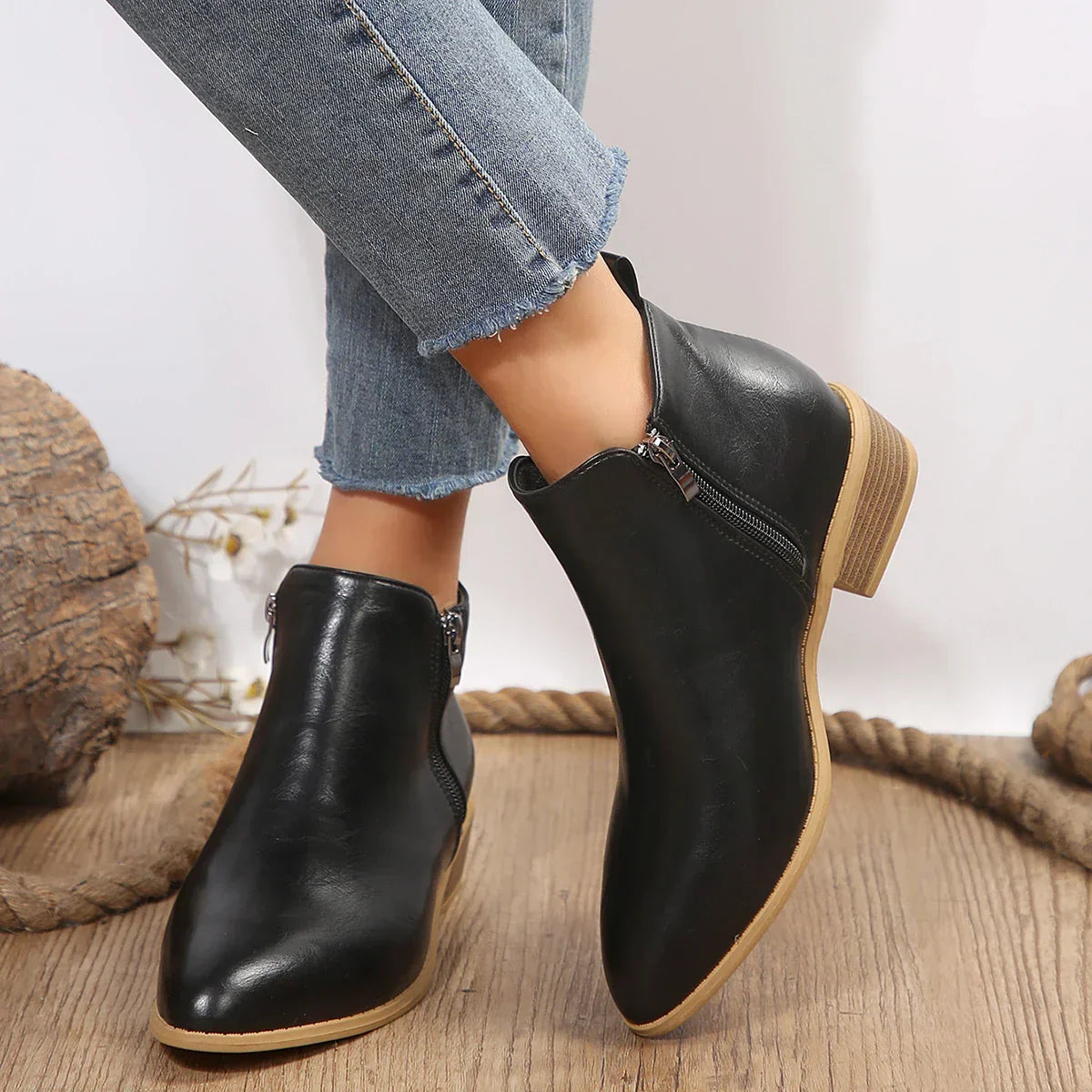 Meya | Supportive Ankle Boots